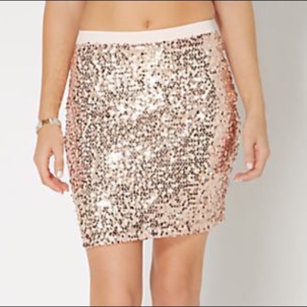 SALE 🌸 Sequin Rue 21 Mini Skirt